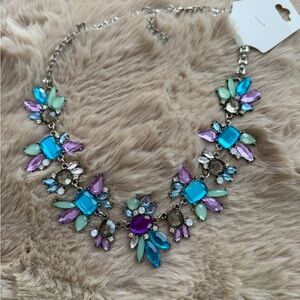 Fashion costume jewelry. Elegant Multicolor Statement Necklace